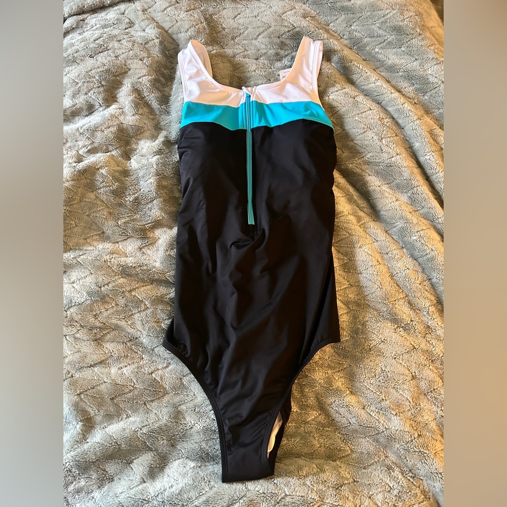 Lands End XL Size 18 NWT One Piece Swimsuit Soft Cup Bra, Aqua, White, Black